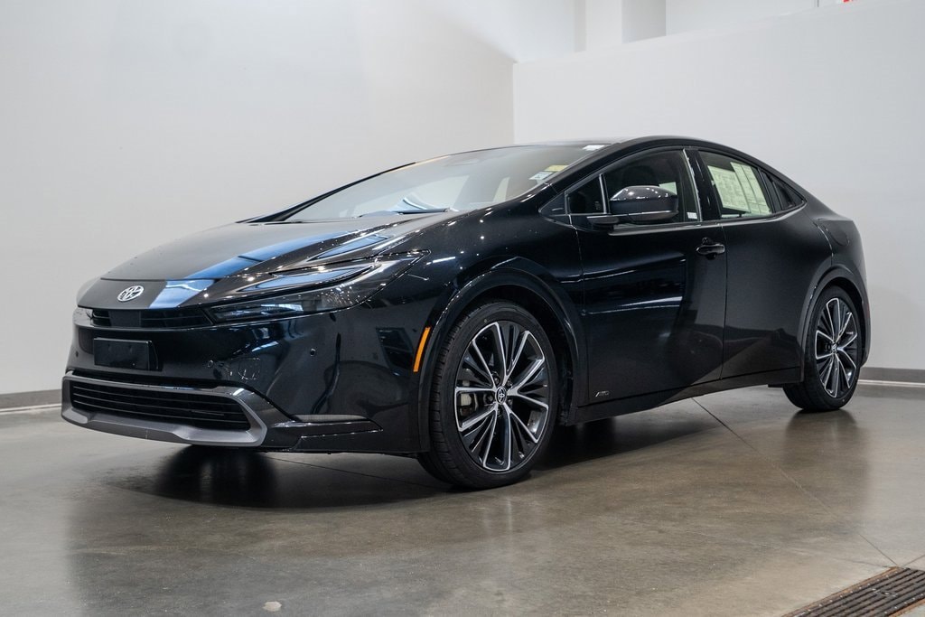 Used 2024 Toyota Prius XLE Hatchback