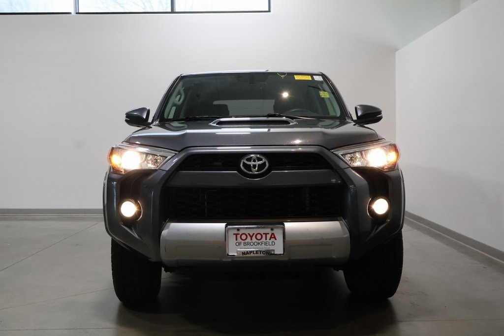 Used 2019 Toyota 4Runner TRD Off-Road Premium with VIN JTEBU5JR8K5717125 for sale in Brookfield, WI