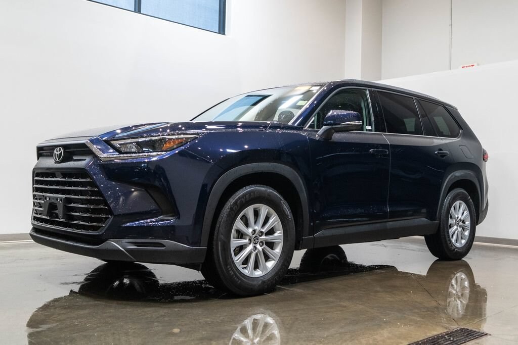 Used 2025 Toyota Grand Highlander XLE SUV