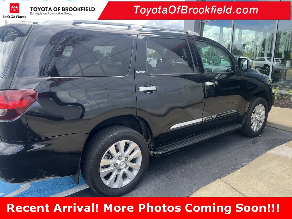 2018 Toyota Sequoia Platinum photo 3