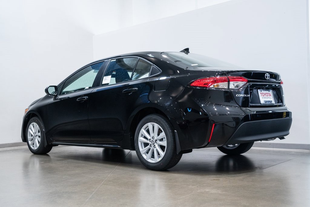 2026 Toyota Corolla LE photo 4