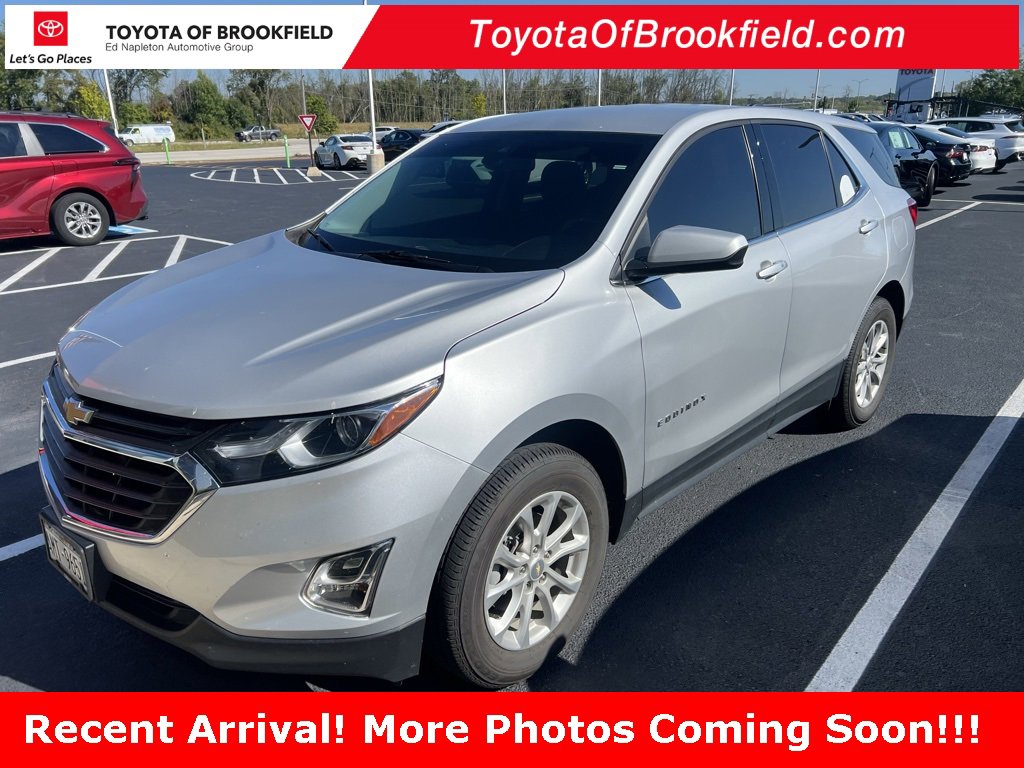 2020 Chevrolet Equinox LT photo 2