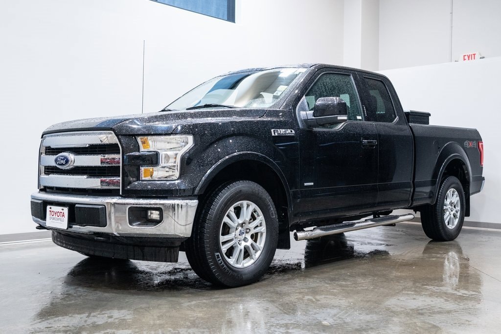 Used 2017 Ford F-150 Lariat with VIN 1FTEX1EPXHKC40122 for sale in Brookfield, WI