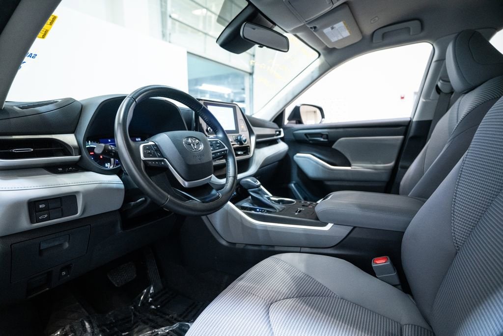 Certified 2023 Toyota Highlander Hybrid LE SUV