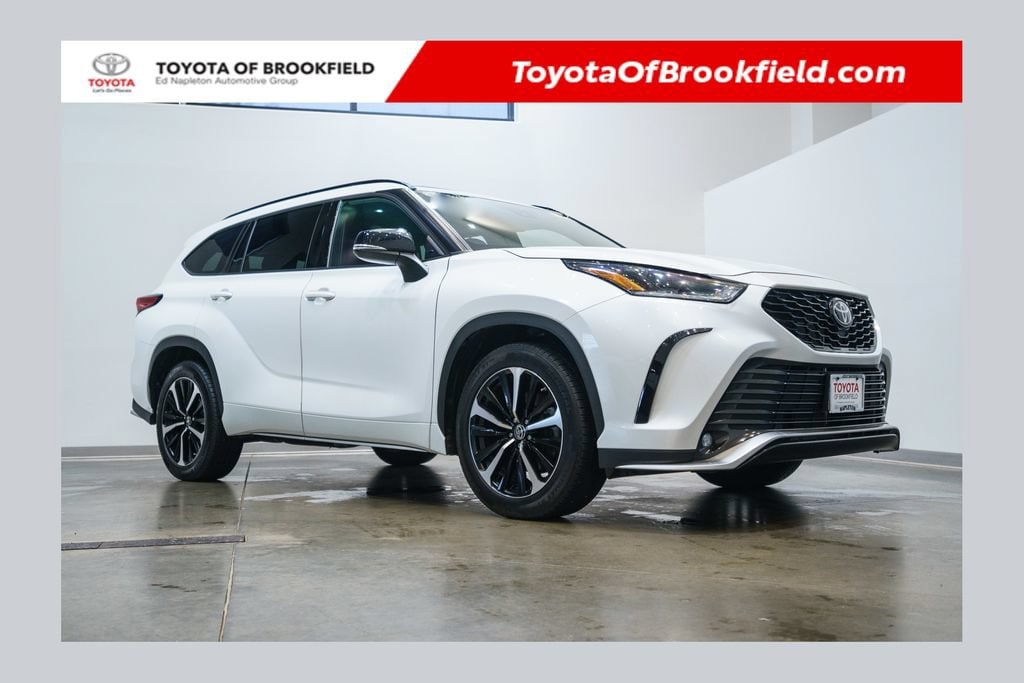 Used 2022 Toyota Highlander XSE SUV