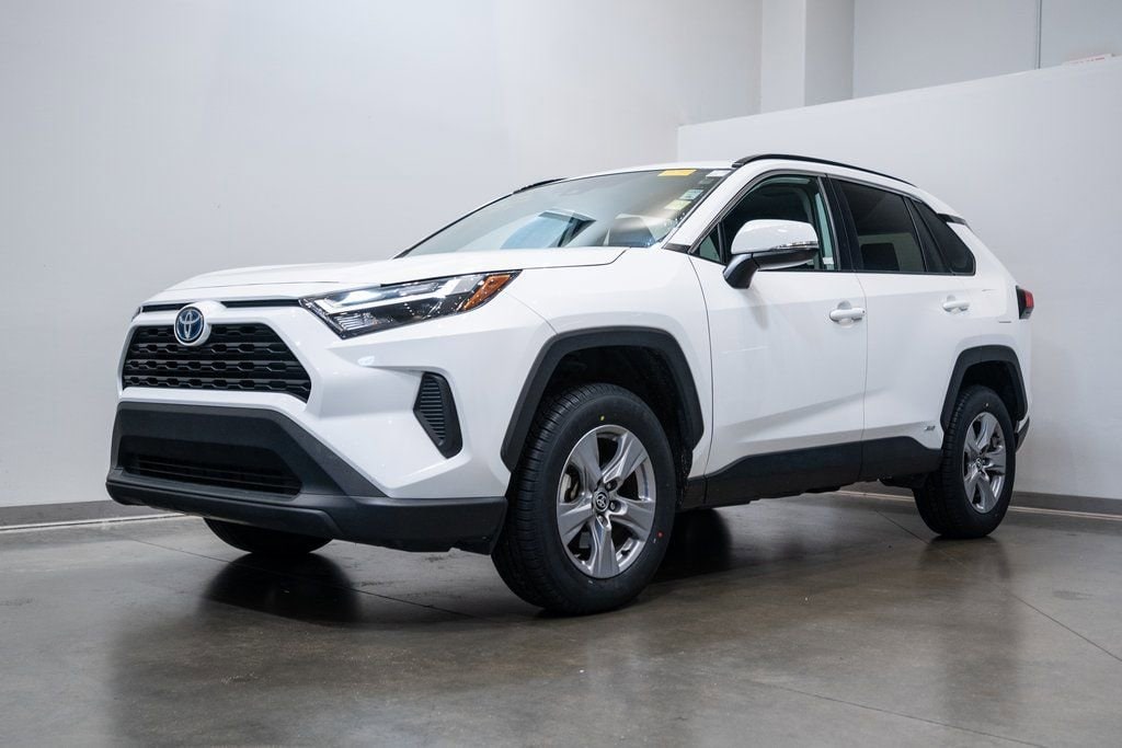 Used 2024 Toyota RAV4 Hybrid XLE SUV