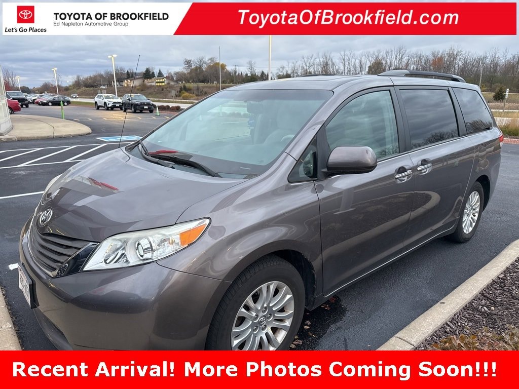 Used 2014 Toyota Sienna XLE Van