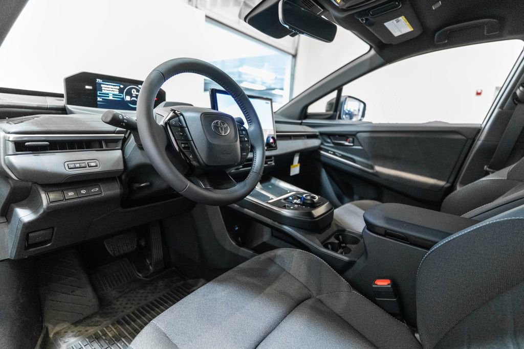 2026 Toyota C-HR SE - Photo 4