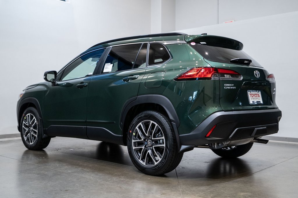 2026 Toyota Corolla Cross XLE photo 3