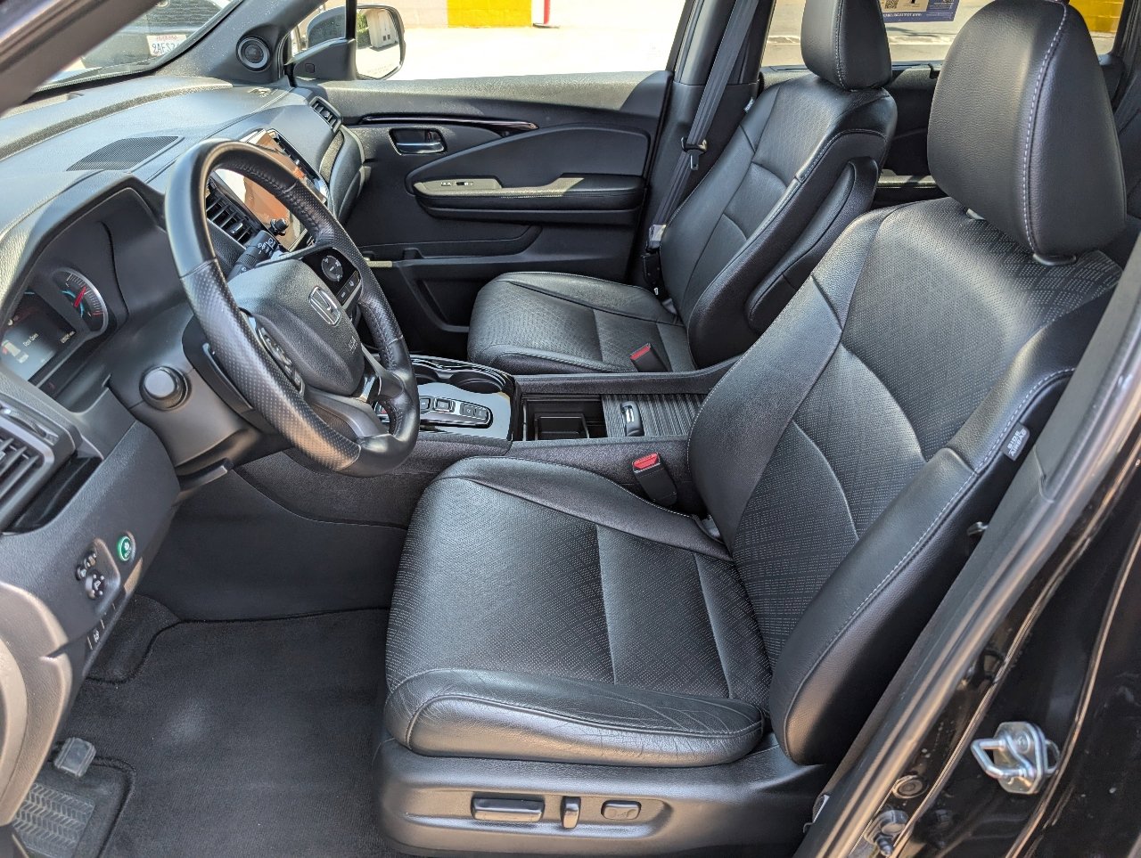 2019 Honda Passport Touring photo 2