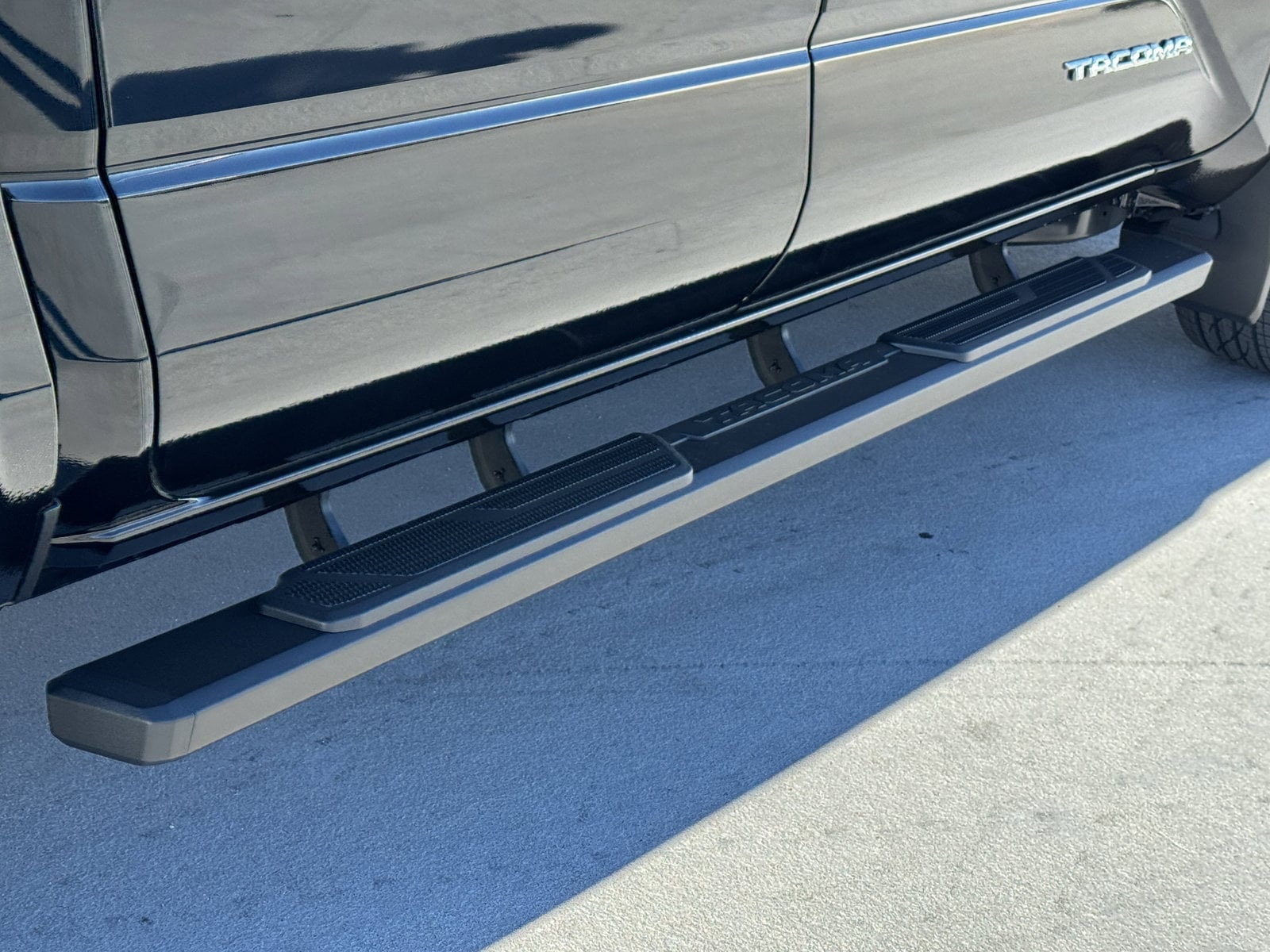 2026 Toyota Tacoma SR5 - Photo 14