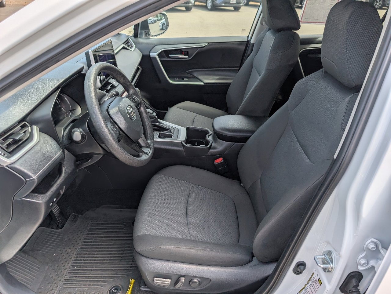 Certified 2024 Toyota RAV4 XLE with VIN 2T3W1RFV4RW361206 for sale in Kansas City