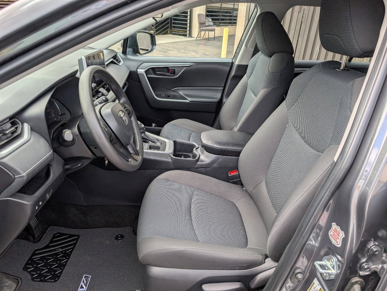 Certified 2025 Toyota RAV4 LE with VIN 2T3F1RFV6SW547044 for sale in Kansas City