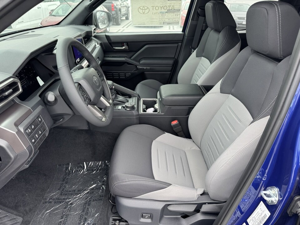 2025 Toyota Tacoma TRD Off-Road 4x4 Double Cab photo 2