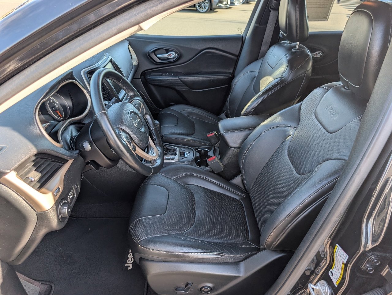 Used 2016 Jeep Cherokee Limited with VIN 1C4PJLDS1GW370891 for sale in Carlsbad, CA