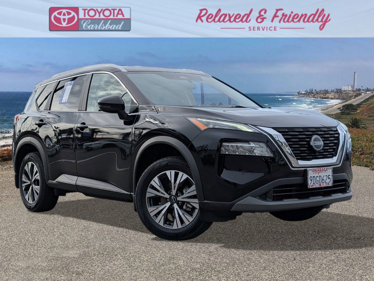 2022 Nissan Rogue SV's photo