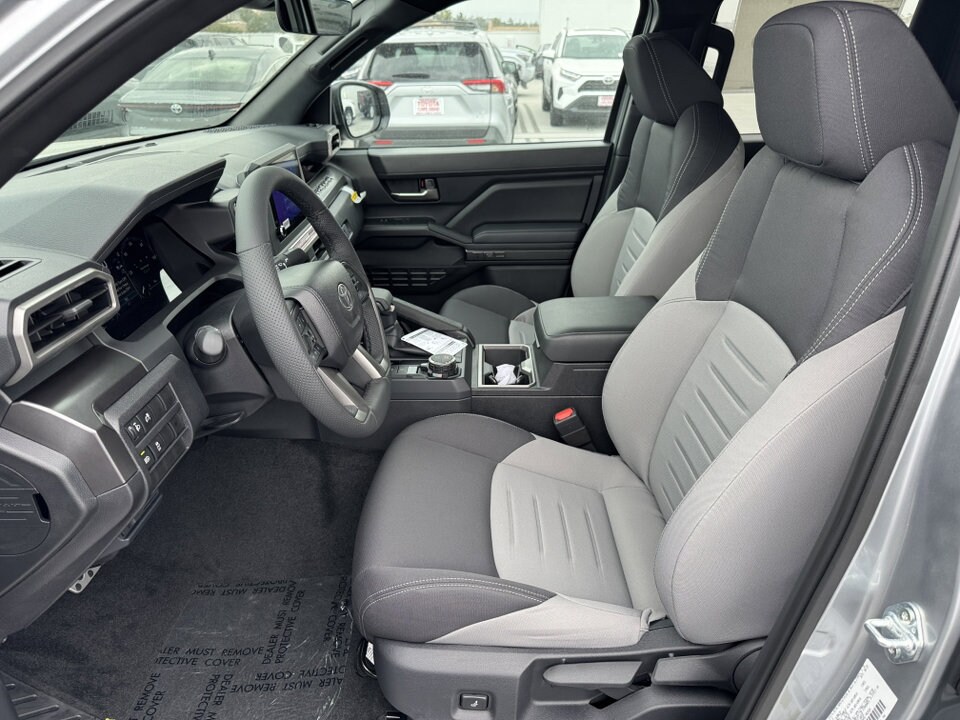 2025 Toyota Tacoma TRD Sport 4x4 Long Bed photo 2