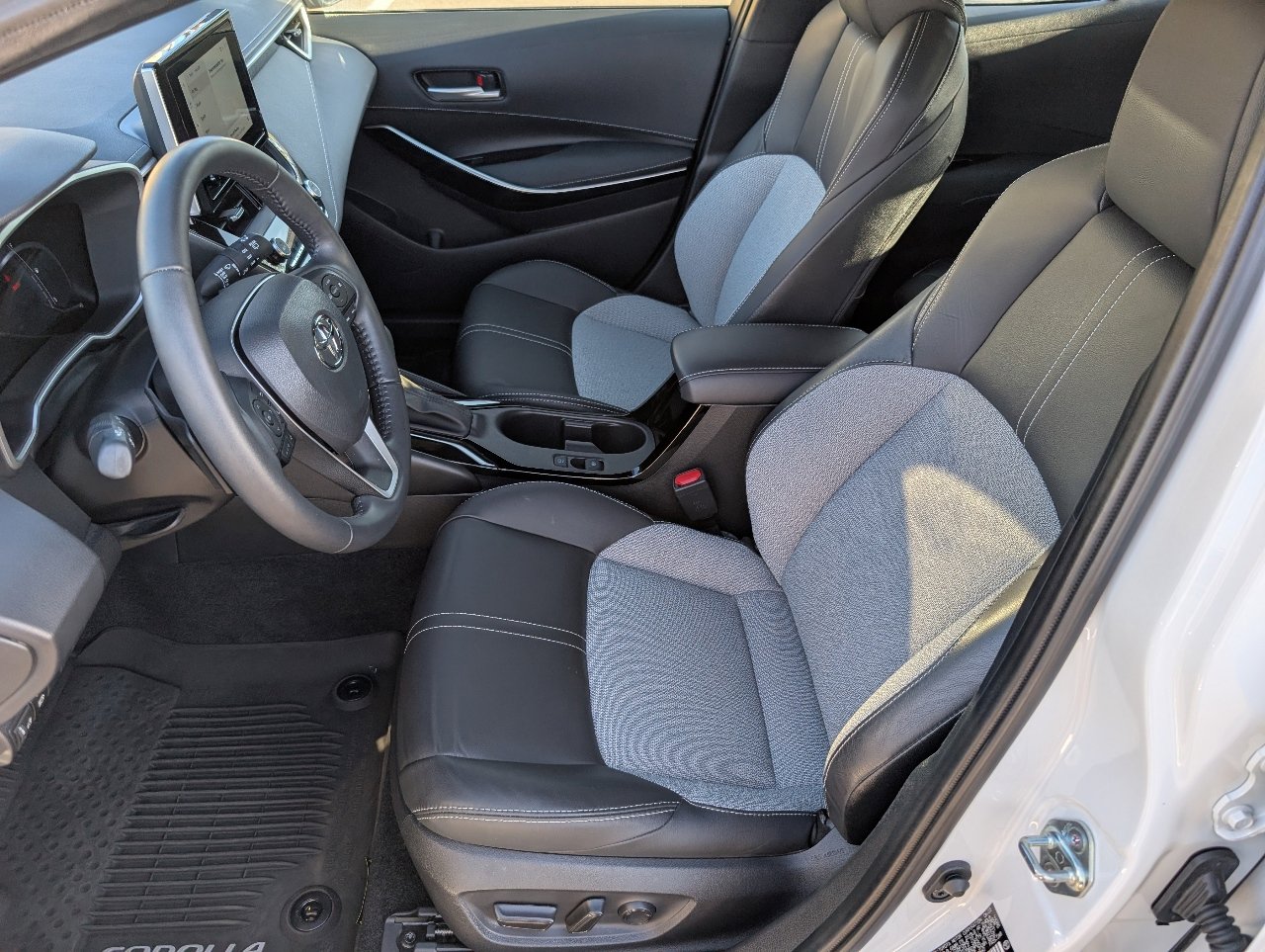 Certified 2023 Toyota Corolla Hatchback XSE with VIN JTNC4MBE5P3210860 for sale in Kansas City