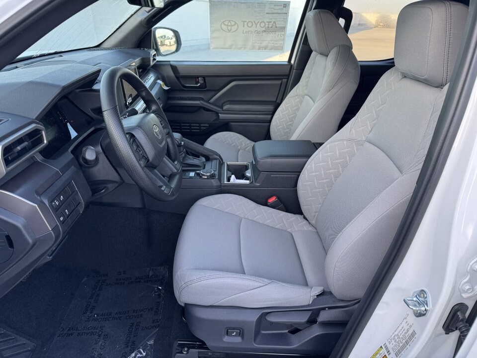 2025 Toyota Tacoma SR5 photo 2