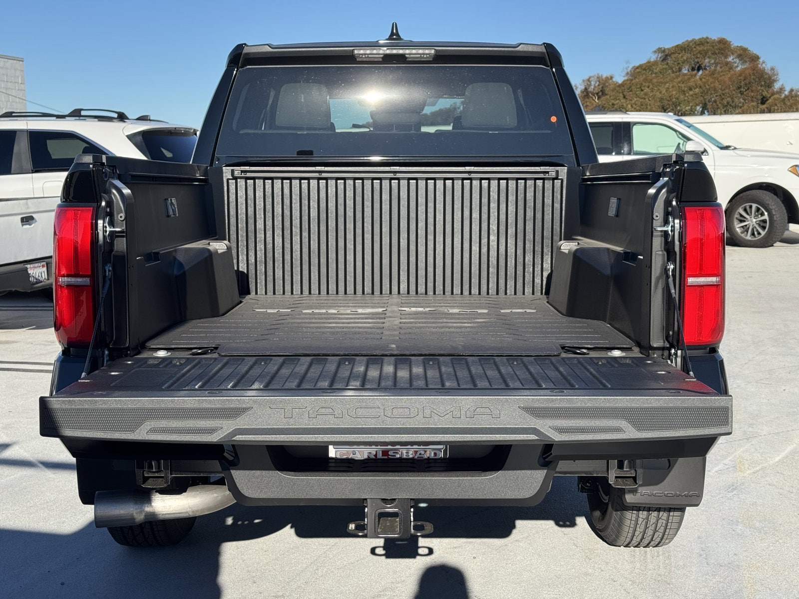 2026 Toyota Tacoma SR5 - Photo 9