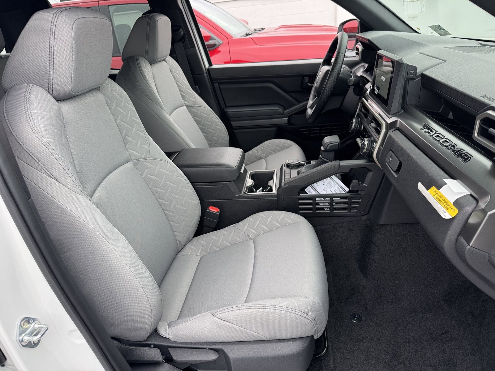2026 Toyota Tacoma SR5 - Photo 8