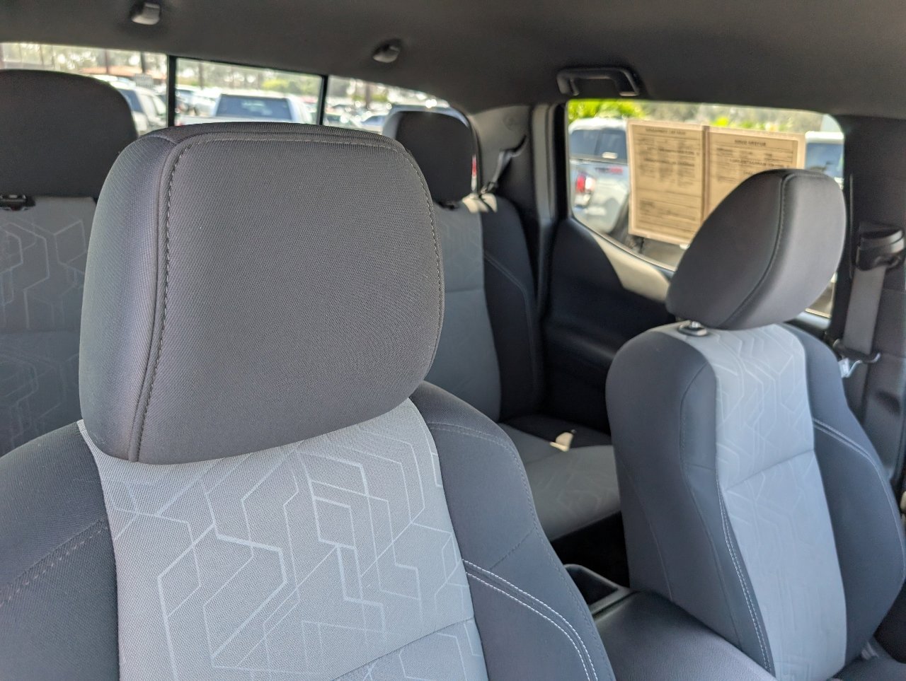 2023 Toyota Tacoma SR V6 photo 3