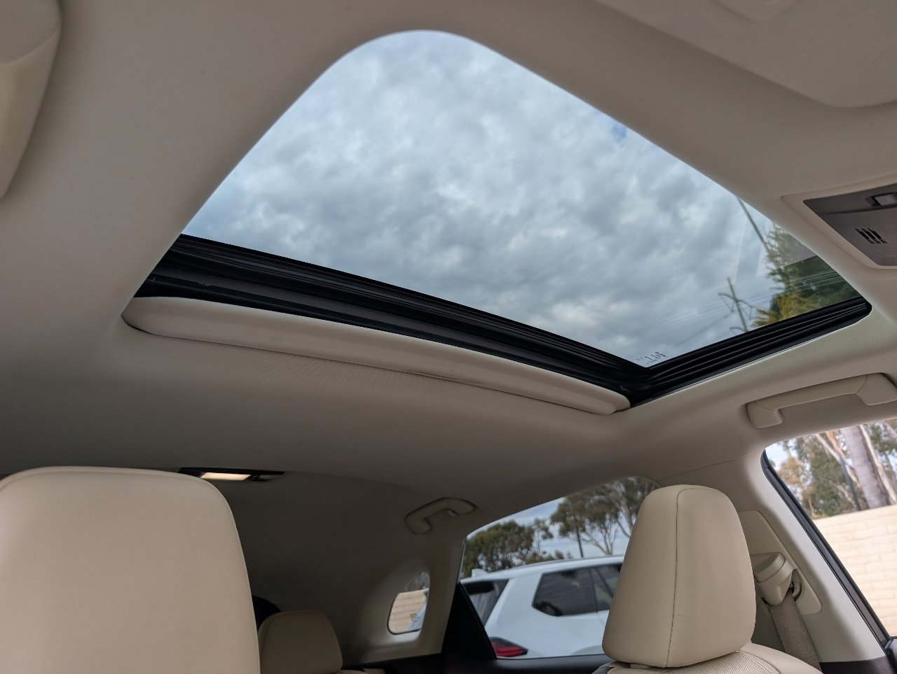 2017 Lexus RX 350 photo 3