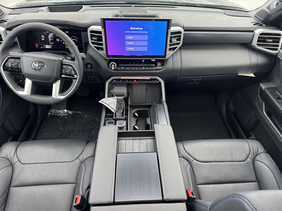 2025 Toyota Tundra Platinum CrewMax photo 4