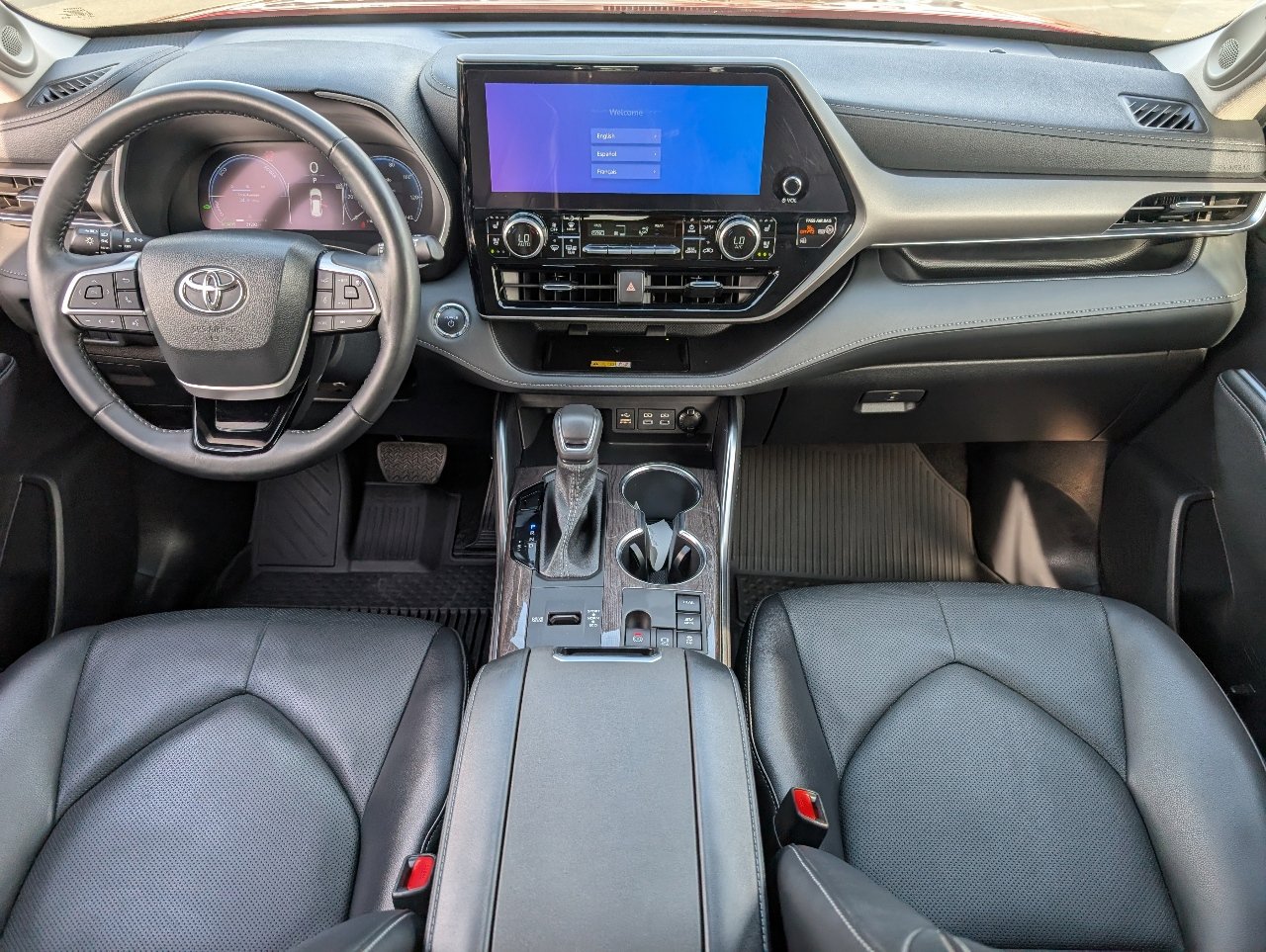 2023 Toyota Highlander Hybrid Limited photo 4