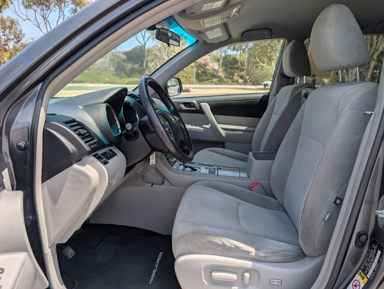 Used 2012 Toyota Highlander SE with VIN 5TDZK3EH7CS072784 for sale in Carlsbad, CA