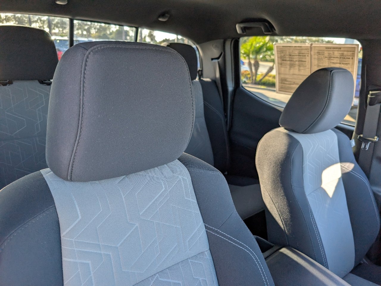 2020 Toyota Tacoma SR5 V6 photo 3