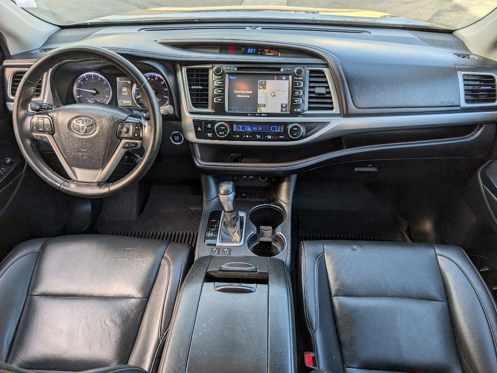 Certified 2019 Toyota Highlander SE V6 SUV