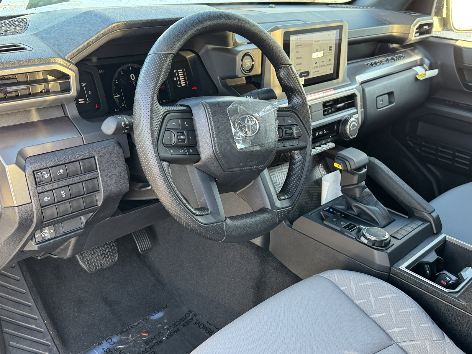 2026 Toyota Tacoma SR5 - Photo 16