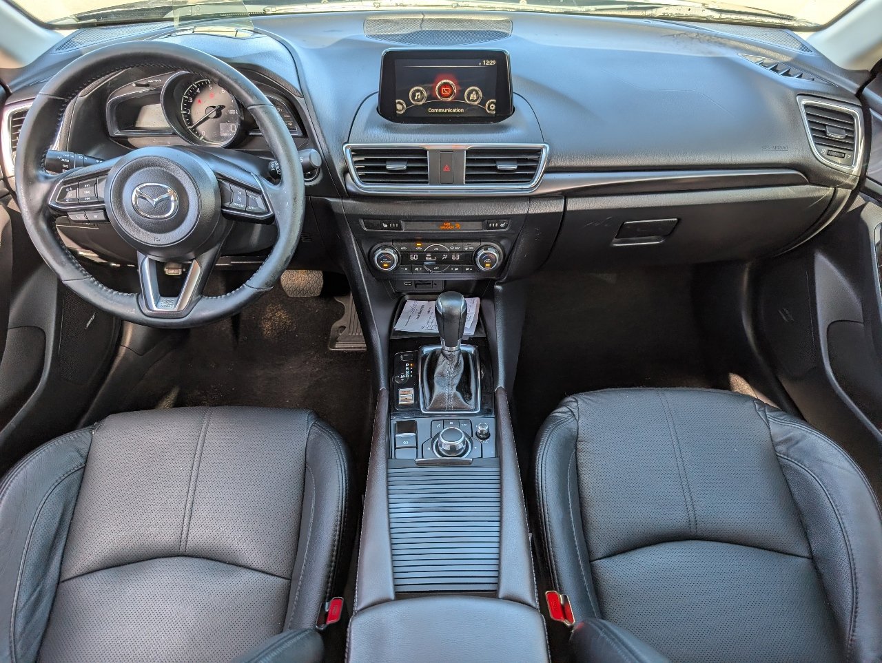 2018 Mazda Mazda3 Grand Touring photo 3