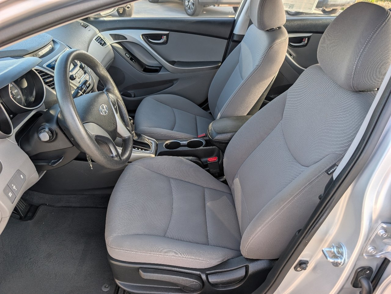 Used 2016 Hyundai Elantra SE with VIN KMHDH4AE2GU583746 for sale in Carlsbad, CA