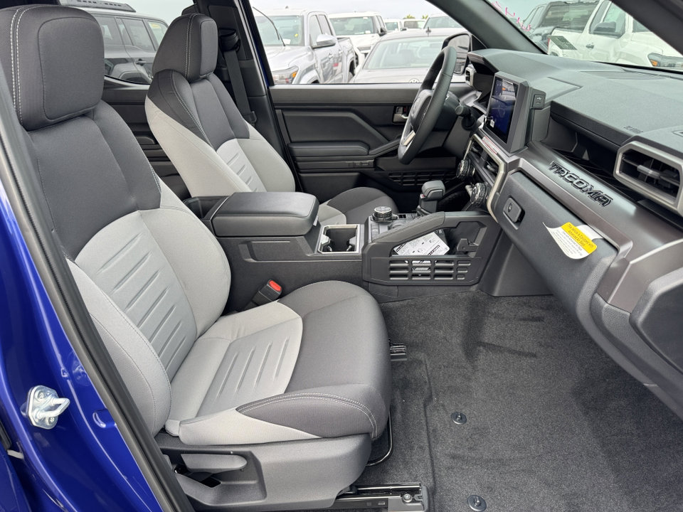 2025 Toyota Tacoma TRD Off Road - Photo 8