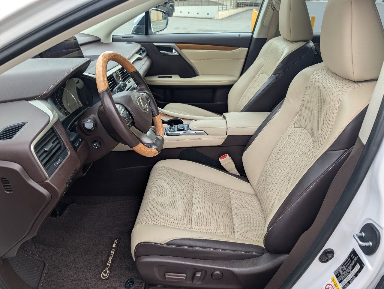 2017 Lexus RX 350 photo 2