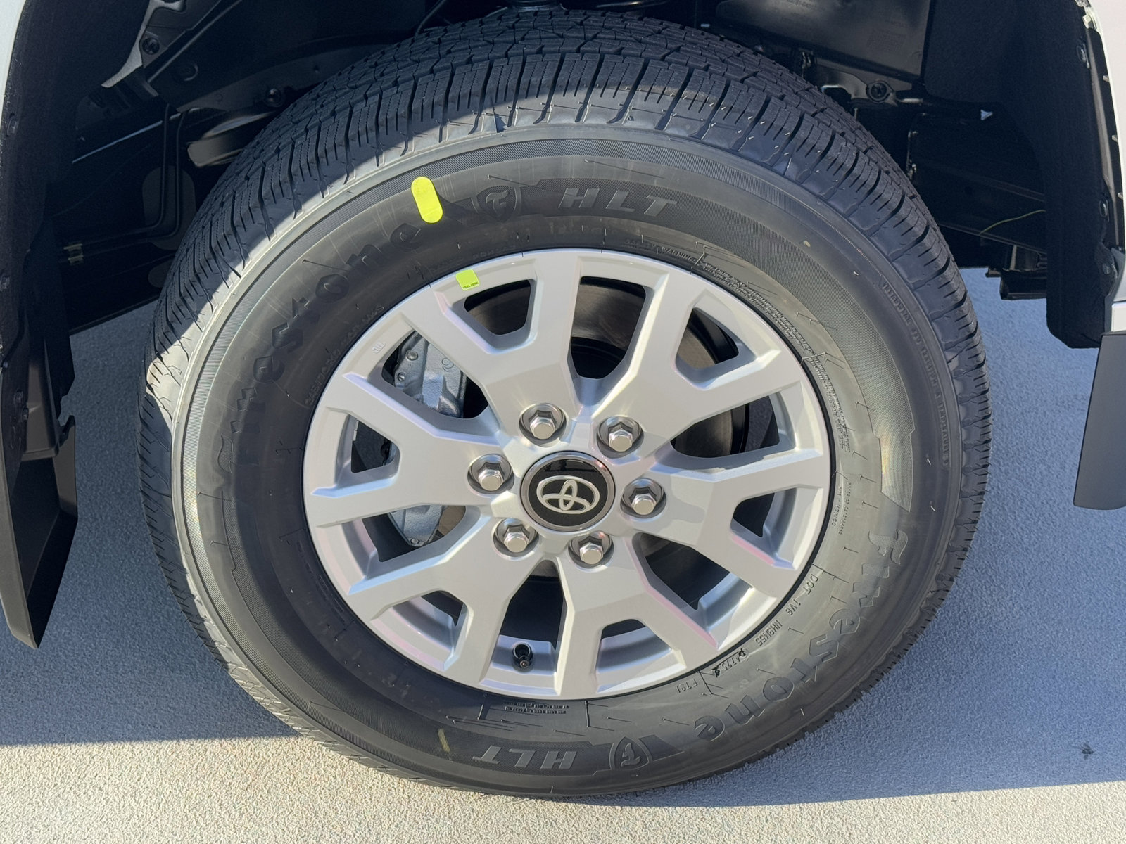 2026 Toyota Tacoma SR5 - Photo 14