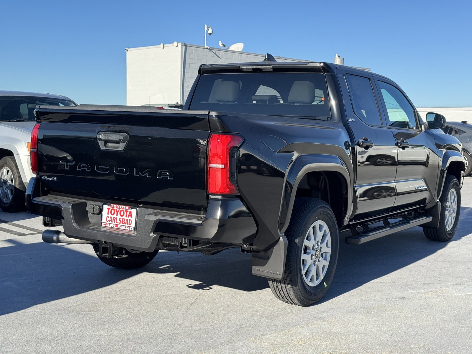 2026 Toyota Tacoma SR5 - Photo 13