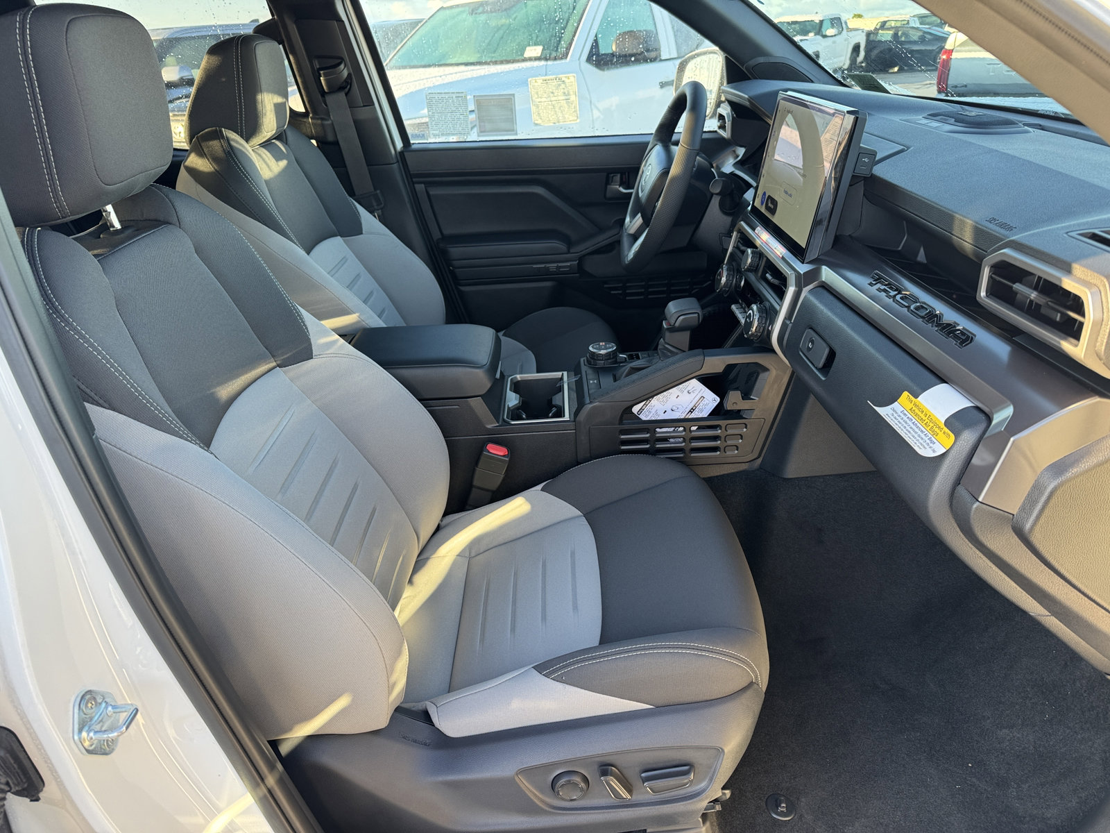 2026 Toyota Tacoma TRD Off Road - Photo 8