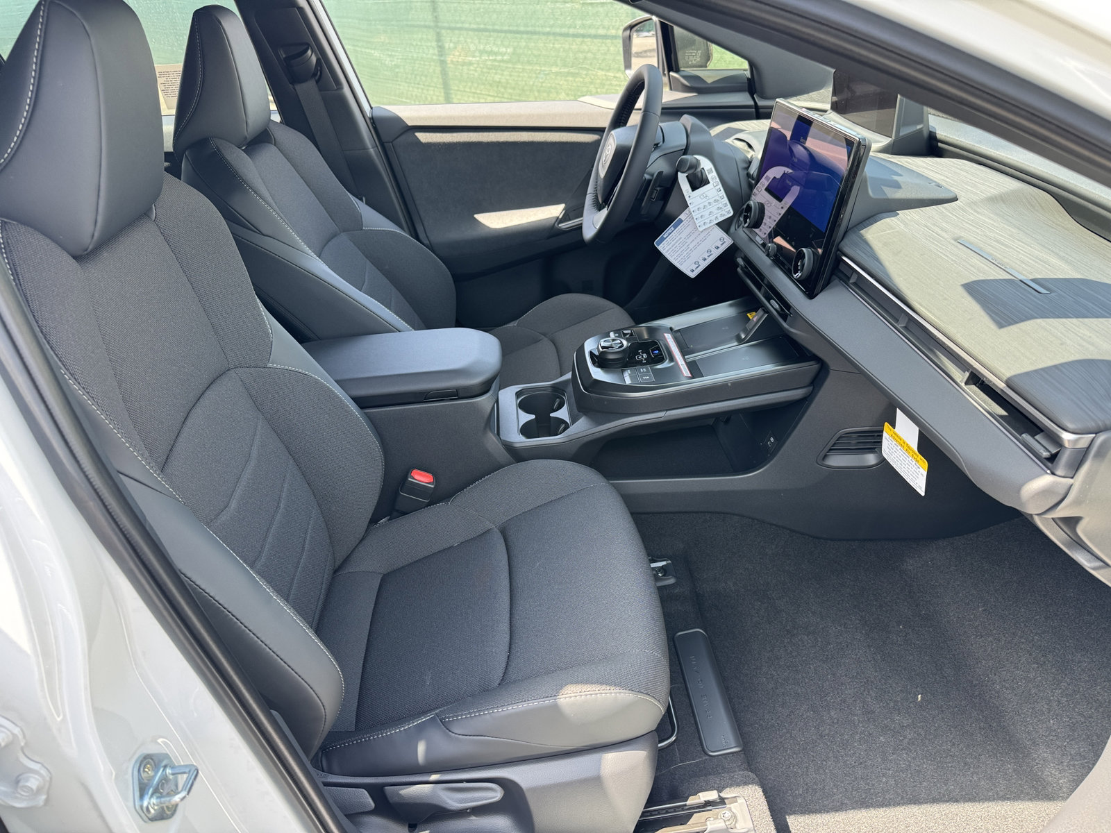 2026 Toyota C-HR SE - Photo 8