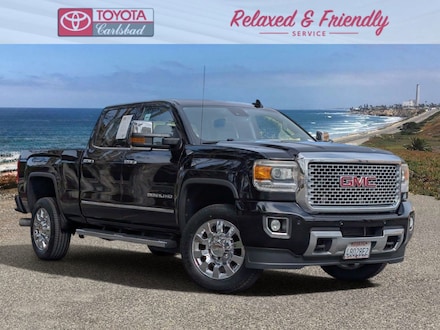 2016 GMC Sierra 2500HD Denali Truck Crew Cab