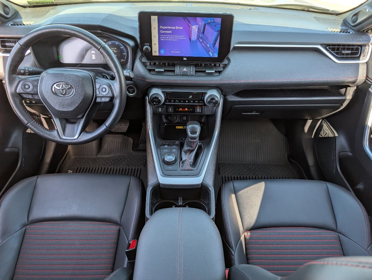 2024 Toyota RAV4 Prime XSE photo 4