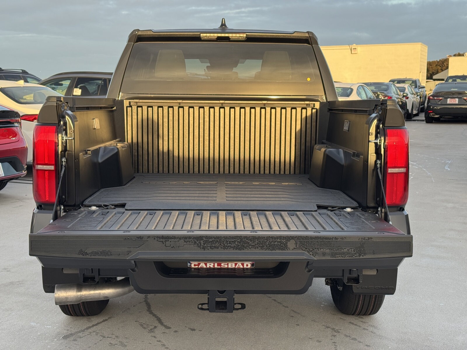 2026 Toyota Tacoma SR5 - Photo 9