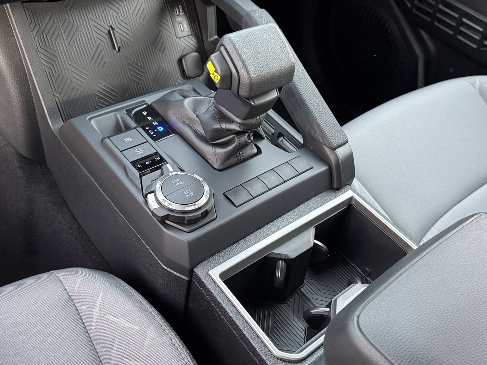 2026 Toyota Tacoma SR5 - Photo 19