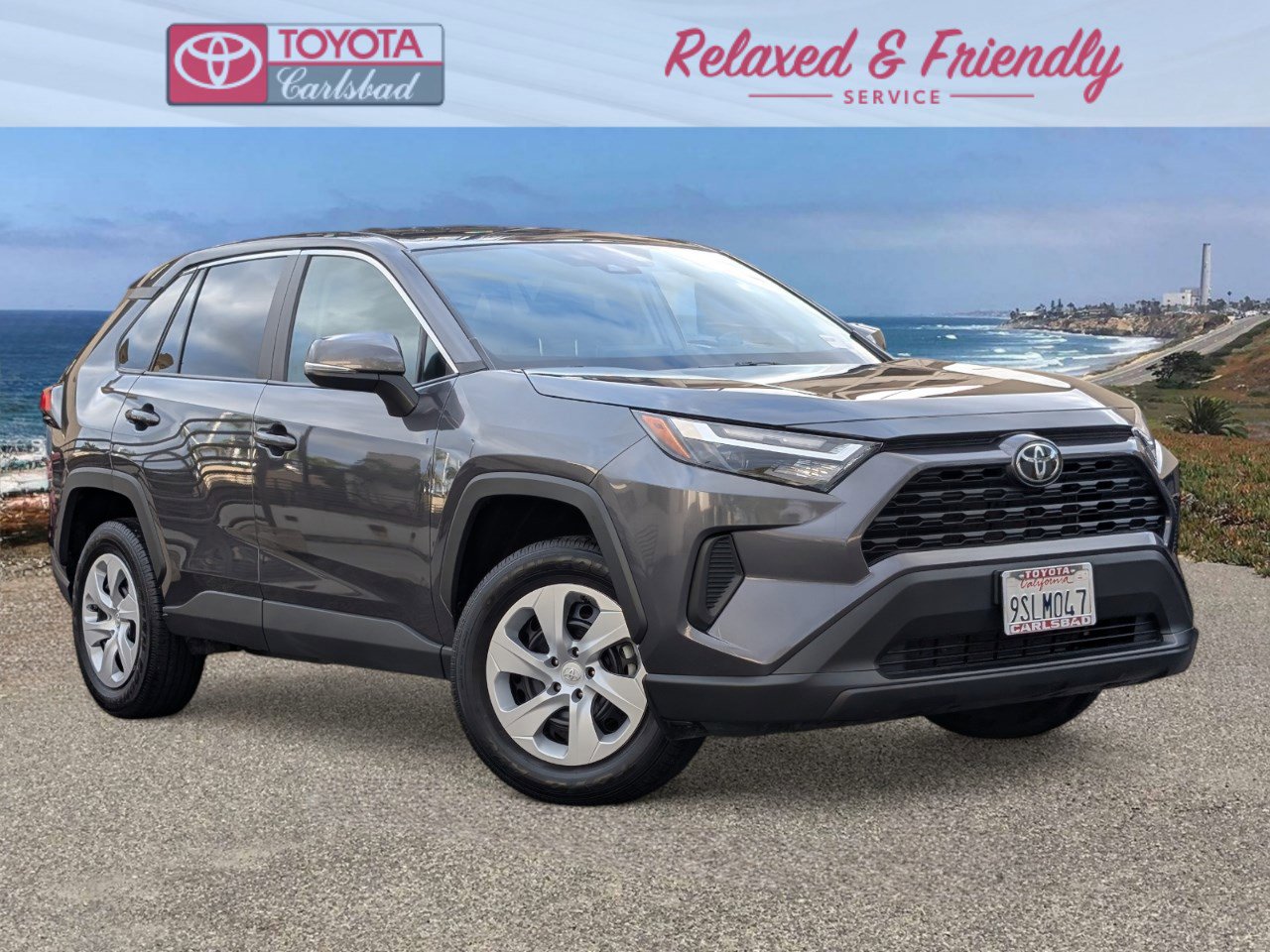 2025 Toyota RAV4 LE's photo