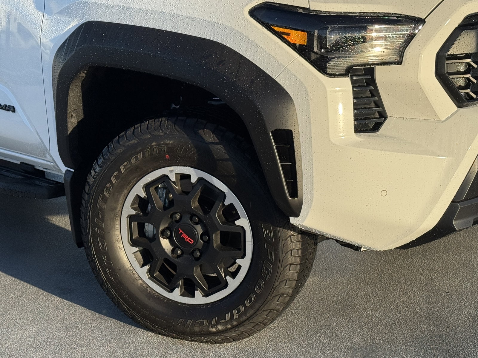2026 Toyota Tacoma TRD Off Road - Photo 10