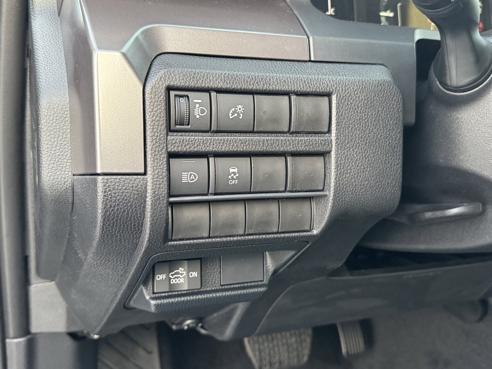 2026 Toyota Tacoma SR5 - Photo 17