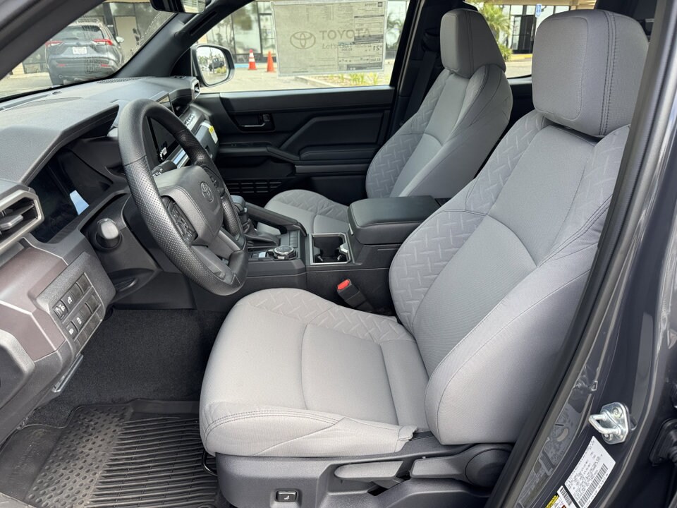2025 Toyota Tacoma SR5 4x4 Double Cab photo 2