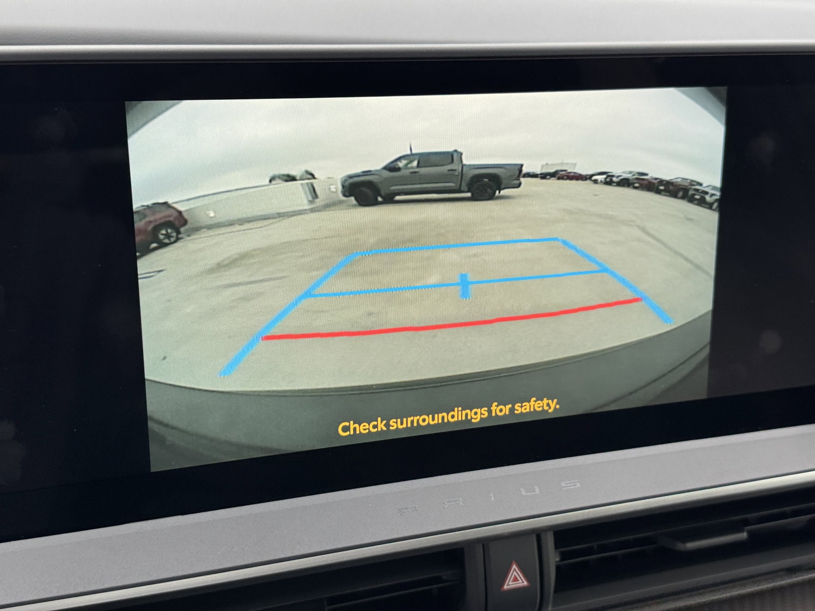 2026 Toyota Prius XLE - Photo 6